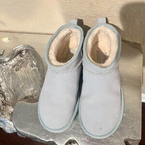 Madhappy Ultra Mini Uggs in blue